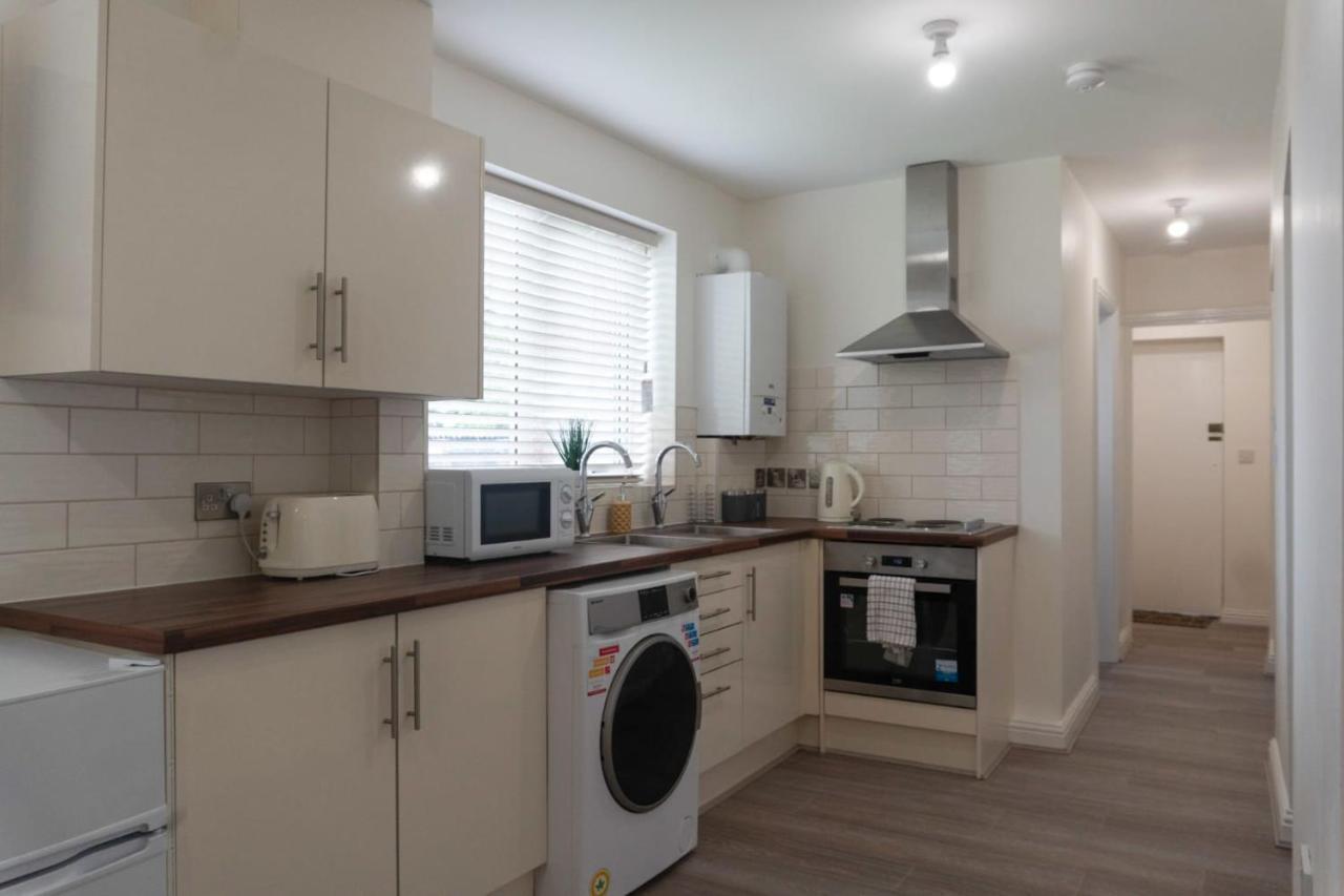 Gorgeous Ground Floor Apartment + Free Parking マンチェスター エクステリア 写真