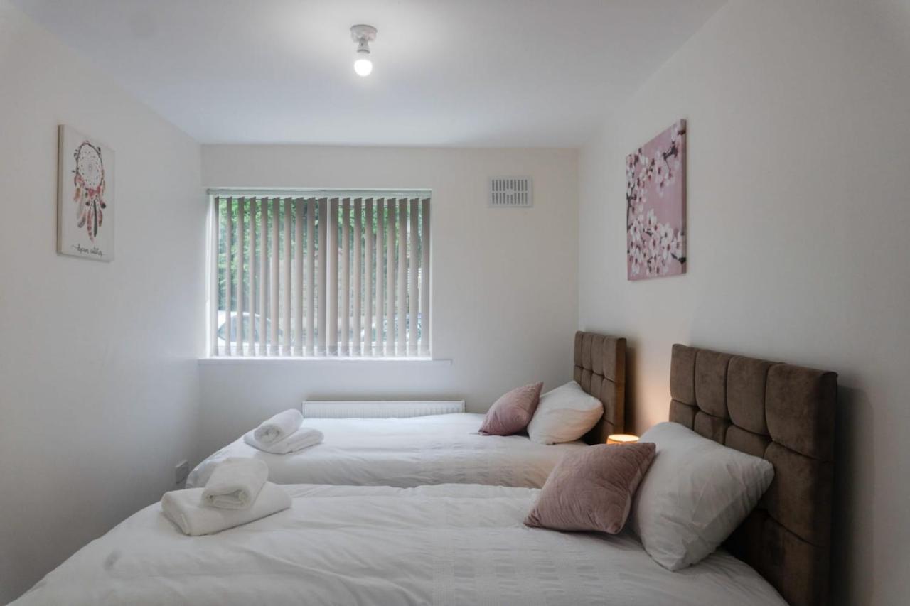 Gorgeous Ground Floor Apartment + Free Parking マンチェスター エクステリア 写真